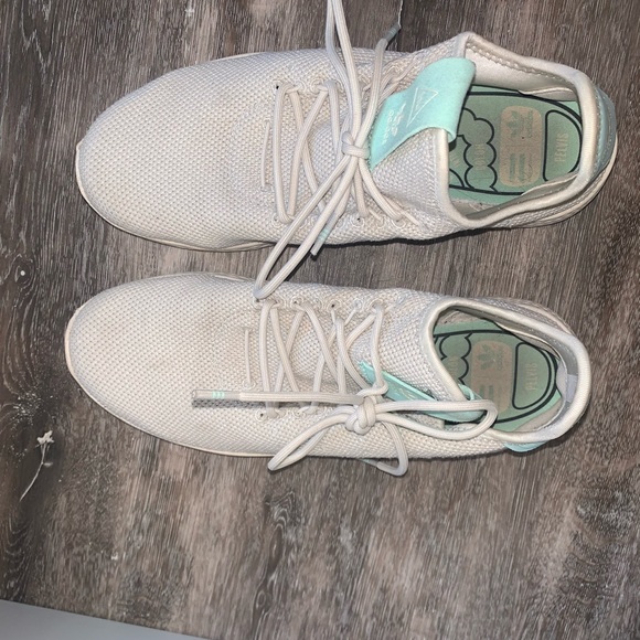 Adidas pharrel Williams - Picture 2 of 3